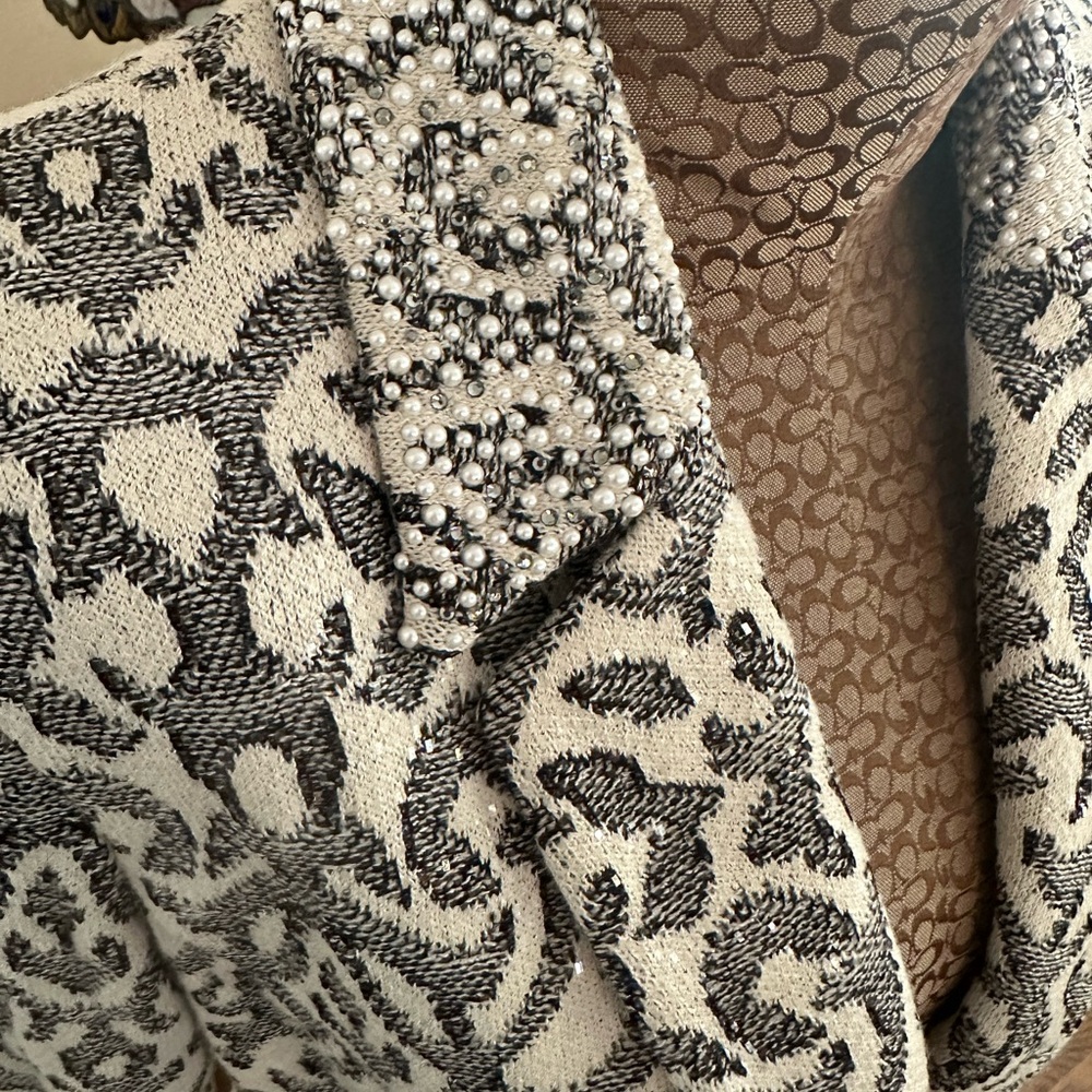 St. John Black and White Patterned Knit Blazer Sz 4 - Picture 3 of 4